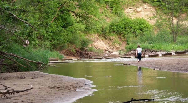 Take An Easy Loop Trail Past Some Of The Prettiest Scenery In Iowa On The Canyon Road and Table Rock Loop