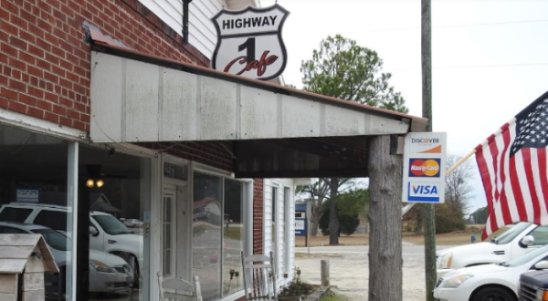 Take A Delicious Trip To The Old Rural South When You Visit The Highway 1 Cafe In South Carolina