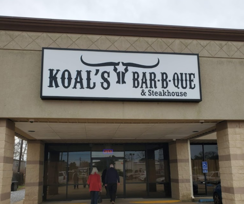 Savor The Smoky Flavors Of Texas-Style BBQ At Koal's In Louisiana