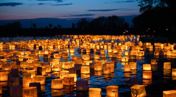 This Summer, The Water Lantern Festival Will Light Up The Night In Ohio