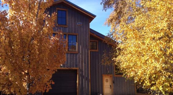 This Scenic Barn In Utah Sits On 8 Acres, And You Can Stay Overnight