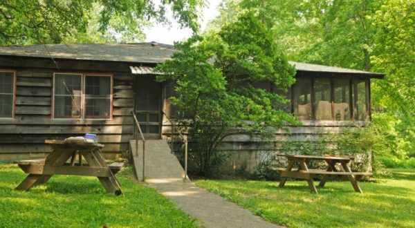 The Charming Waterfront Cottages At Along The Blue River In Indiana Are Calling Your Name This Summer