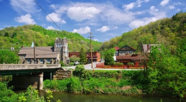 7 Small Towns In West Virginia That Are Full Of Charm And Perfect For A Weekend Escape