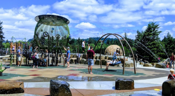 There’s A Nature Themed Playground And Splash Pad In Oregon Called Spring Garden Park