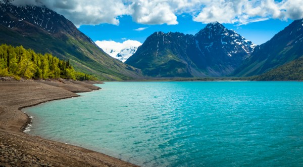 Drive To 7 Incredible Summer Spots Throughout Alaska On This Scenic Weekend Road Trip