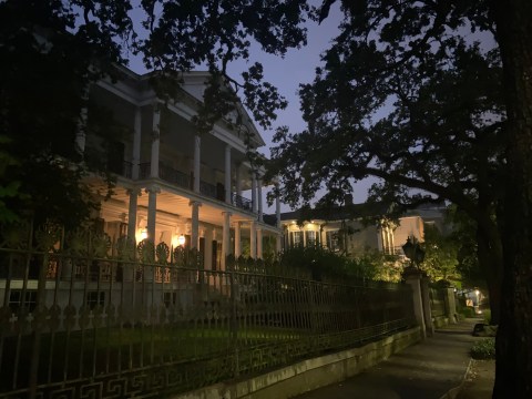 The History Behind One of New Orlean's Most Photographed Mansions May Surprise You