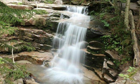 New Hampshire’s Falling Waters Trail Leads To A Magnificent Hidden Oasis
