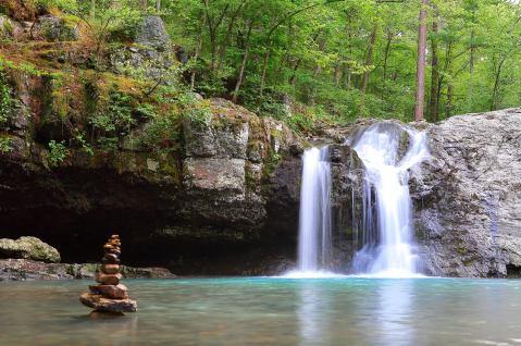 Arkansas's Falls Branch Trail Leads To A Magnificent Hidden Oasis