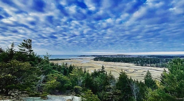Hike Through A Conservation Area In Maine For An Incredible Beach Adventure