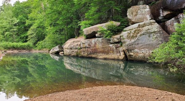 6 Refreshing Natural Pools You’ll Definitely Want To Visit This Summer In Illinois