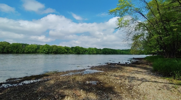 Visit Minnesota’s Montissippi Regional Park For Lovely Hikes, Playgrounds, And Views Of The Mississippi River