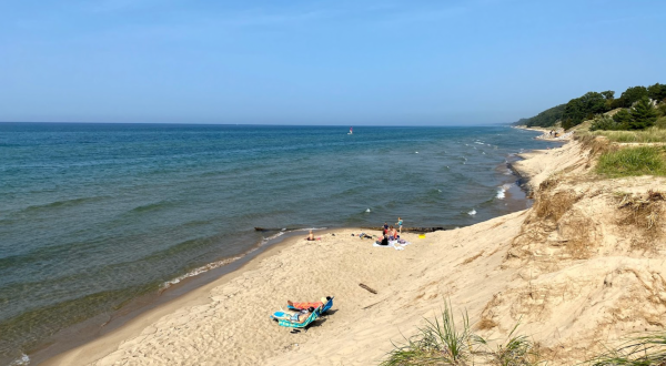 Windsnest Park Is The Prettiest Lake Michigan Beach That You’ve Never Heard Of