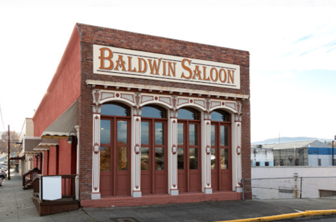 Dine At An Authentic Saloon At This Historic Restaurant In Oregon For A Trip Back In Time