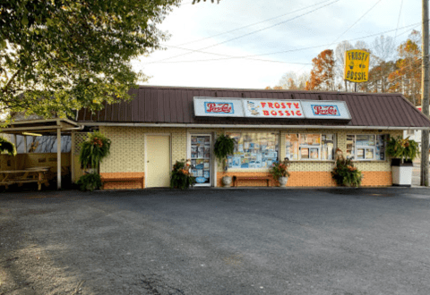 Five Dollars Will Buy You An Entire Meal From Frosty Bossie, A Must-Try Burger Joint In Southwestern Virginia