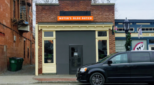 Meyer’s Olde Dutch Food & Such In New York Has Burgers So Good Your Tastebuds Will Explode