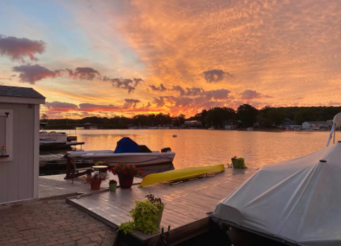 Summer Isn't Complete Without A Stay At These 7 Lakefront Vacation Homes In New Jersey