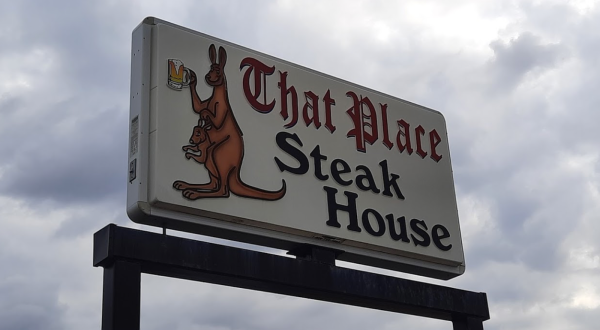 That Place Restaurant Is An Old-School Steakhouse In Iowa That Hasn’t Changed In Decades