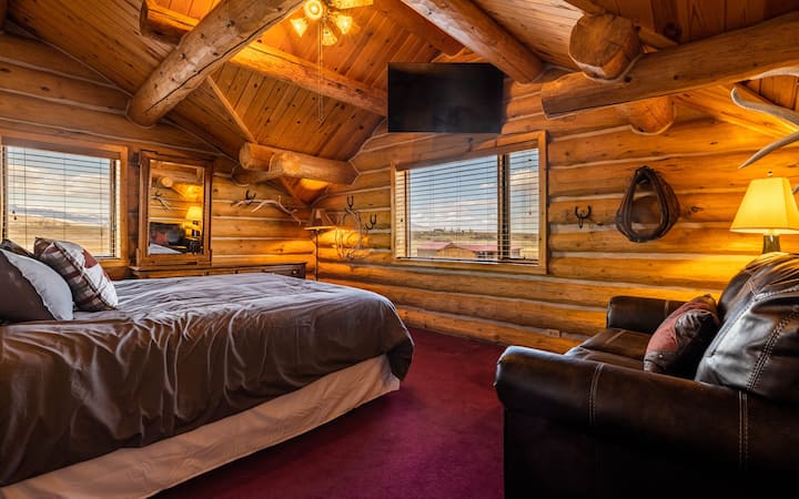 a bedroom in Almosta Ranch Lodge in Wyoming