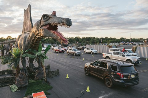Jurassic Quest Is A Drive-Thru Dinosaur Event In Michigan That Will Thrill The Entire Family