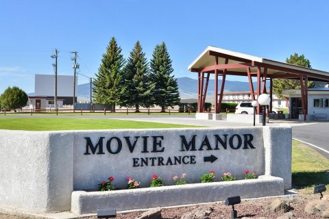 You Can Watch A Drive-In Movie From Your Hotel Room At Colorado's Unique Movie Manor