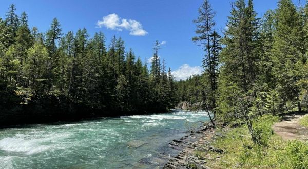 Montana’s Johns Lake Loop Trail Leads To A Magnificent Hidden Oasis