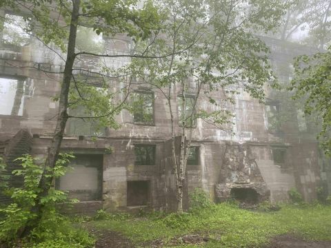 Explore The Abandoned Ruins Of A Beautiful Hotel At Overlook Mountain In New York