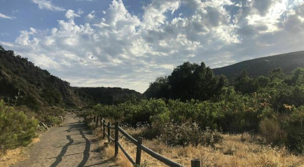 An Easy But Gorgeous Hike, Visitor Center Loop Trail Leads To A Little-Known River In Southern California