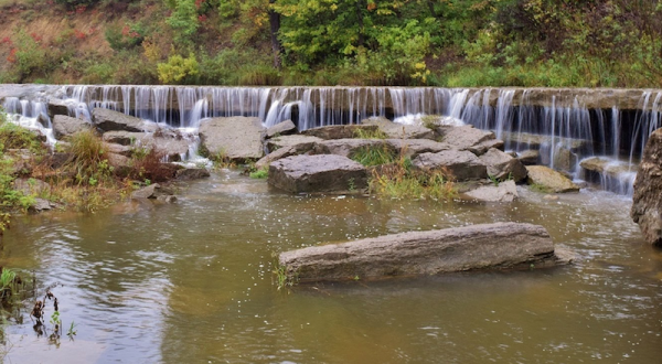 Hike Less Than Half A Mile To This Spectacular Waterfall Wading Pool In Kansas