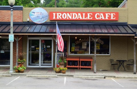 Fried Green Tomatoes Were Recently Named Alabama's Most Iconic Food And Here Are 7 Places To Get Them