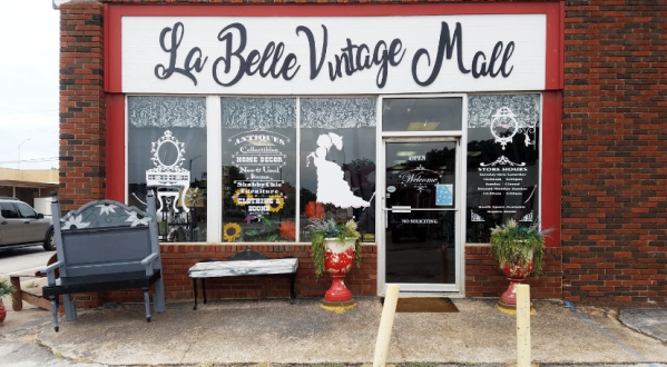 With 90 Different Vendors, LaBelle Vintage Mall Is The Perfect Place To Shop Till You Drop