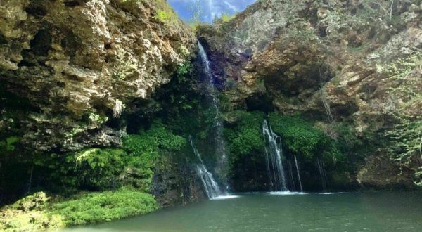Oklahoma’s Dripping Springs Trail Leads To A Magnificent Hidden Oasis