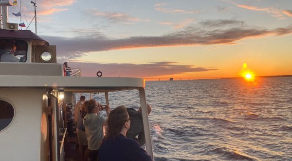 Step Aboard A Sip N’ Sail Boat Cruise In Michigan To Enjoy Drinks And Sunset Views