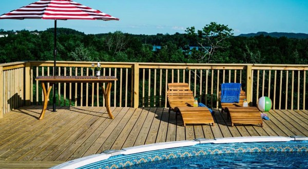With Lake Views From The Pool, Enjoy A Staycation At This Relaxing Bed And Breakfast In Kentucky