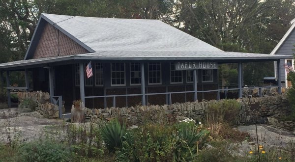 The Paper House In Massachusetts Just Might Be The Strangest Roadside Attraction Yet