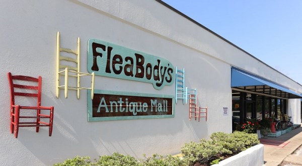 Discover A Treasure Trove Of Whimsical Collectibles At Flea Body’s Antique Mall In North Carolina