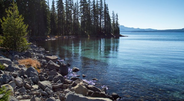 Oregon’s Best Kept Camping Secret Is This Waterfront Spot With More Than 50 Glorious Campsites
