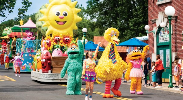 Join All Of Your Favorite Childhood Characters For An Unforgettable Family Day Out At Sesame Place In Pennsylvania