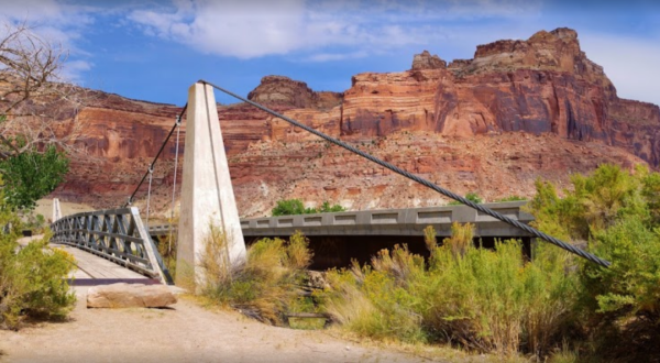 The Exhilarating San Rafael Swinging Bridge Hike In Utah That Everyone Must Experience At Least Once