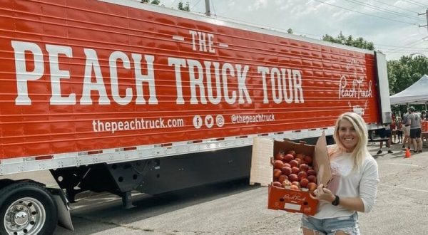 Make Your Indiana Summer Complete With 25 Pounds Of The Freshest Peaches Imaginable