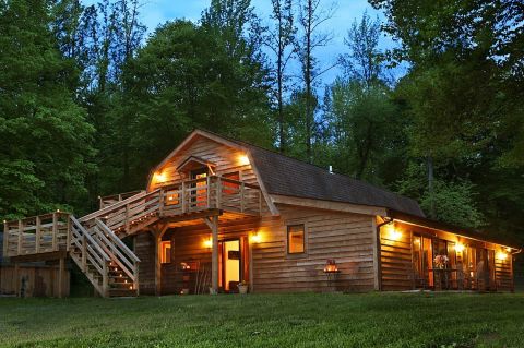 You Can Book A Luxury Stay At A Renovated Barn In Illinois' Shawnee National Forest