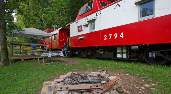 Spend The Night In An Authentic 1900s Railroad Caboose In The Middle Of West Virginia’s National Quiet Zone