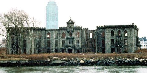 This Abandoned Hospital In New York Has Officially Been Taken Over By Cats