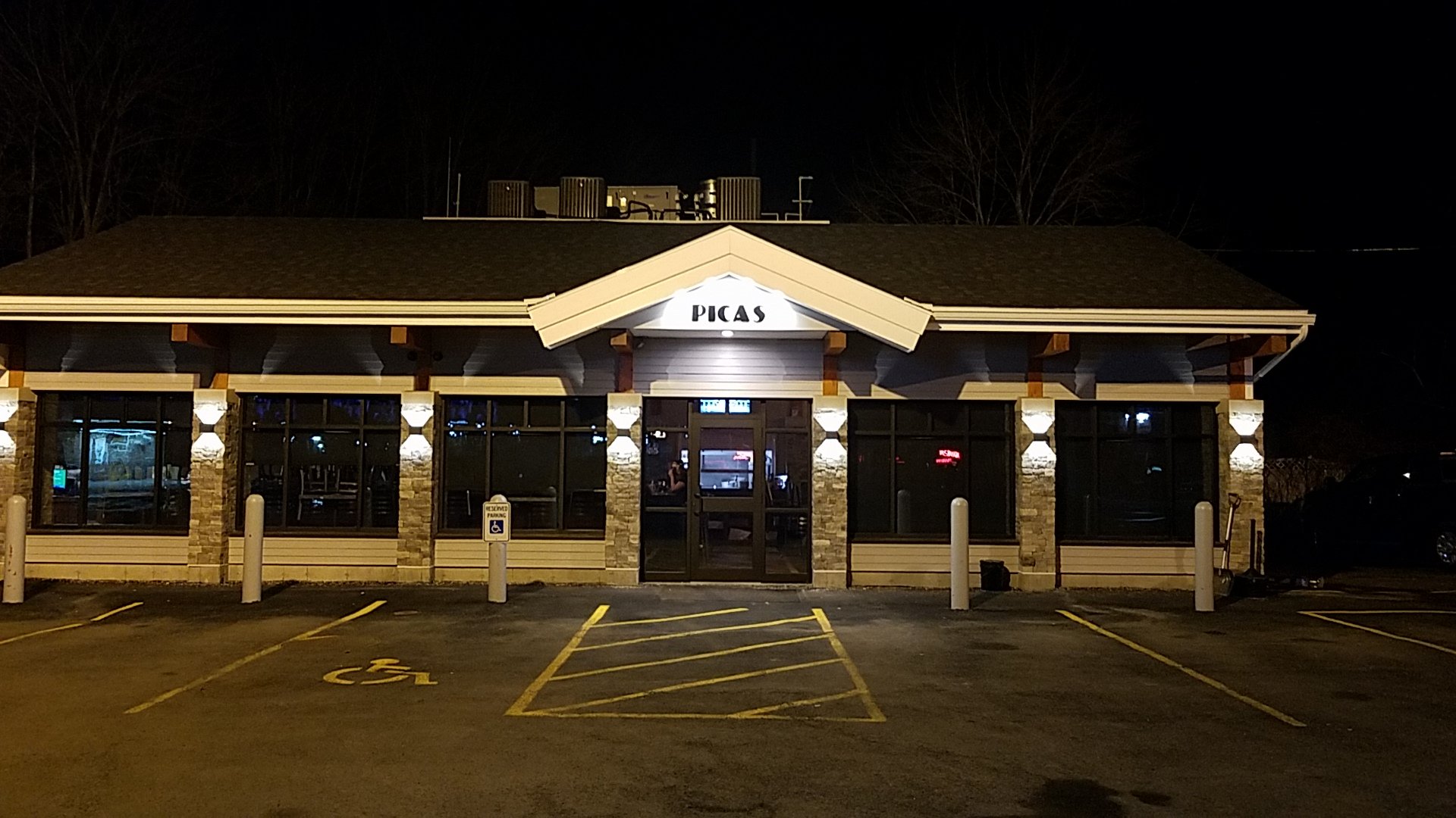 Pica's Pub & Grill - Methuen, MA