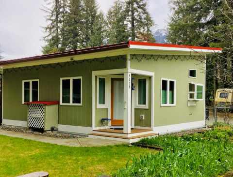 This Cozy Little Alaskan Bungalow Is The Perfect Escape Next Time You're In Juneau