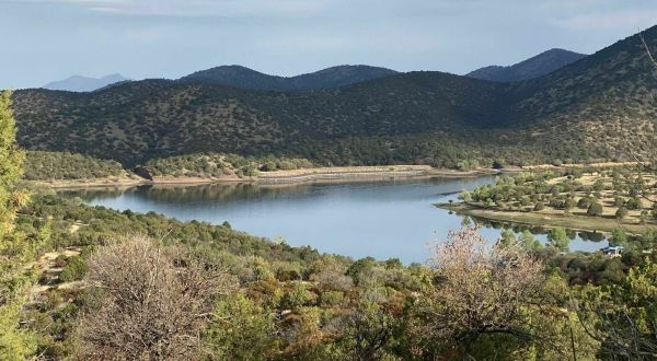 The Hike To Arizona’s Pretty Little Parker Canyon Lake Is Short And Sweet