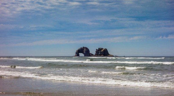 This Beach On The Oregon Coast Is An Under-The-Radar Treasure
