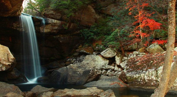 Plan A Visit To Eagle Falls, Kentucky’s Beautifully Blue Waterfall