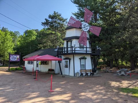 Wisconsin's Tastiest Trail Leads Straight To A Picture-Perfect Ice Cream Shop