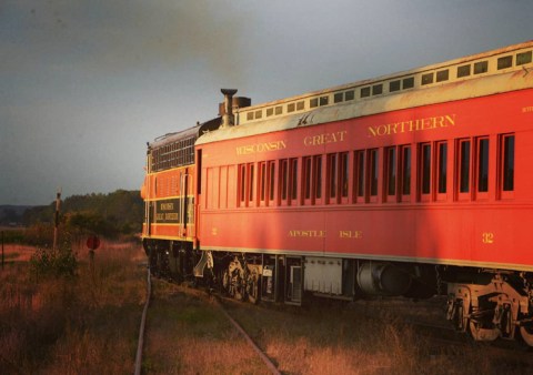 The Moonlit Train Ride At The Wisconsin Great Northern Railroad In Wisconsin Will Give You An Evening To Remember