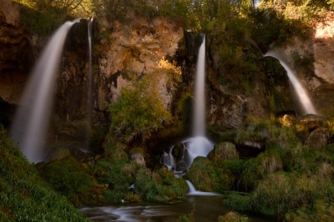 Rifle Falls State Park Is A Scenic Outdoor Spot In Colorado That's A Nature Lover’s Dream Come True